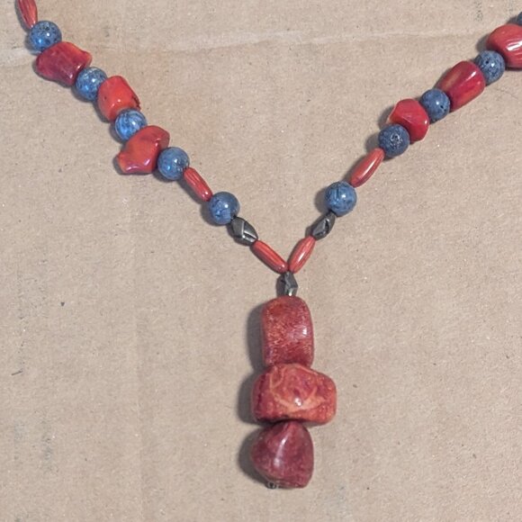 Red Coral Sodalite Stone Lariat Necklace Handmade Native Inspired Boho Choker - Picture 3 of 5